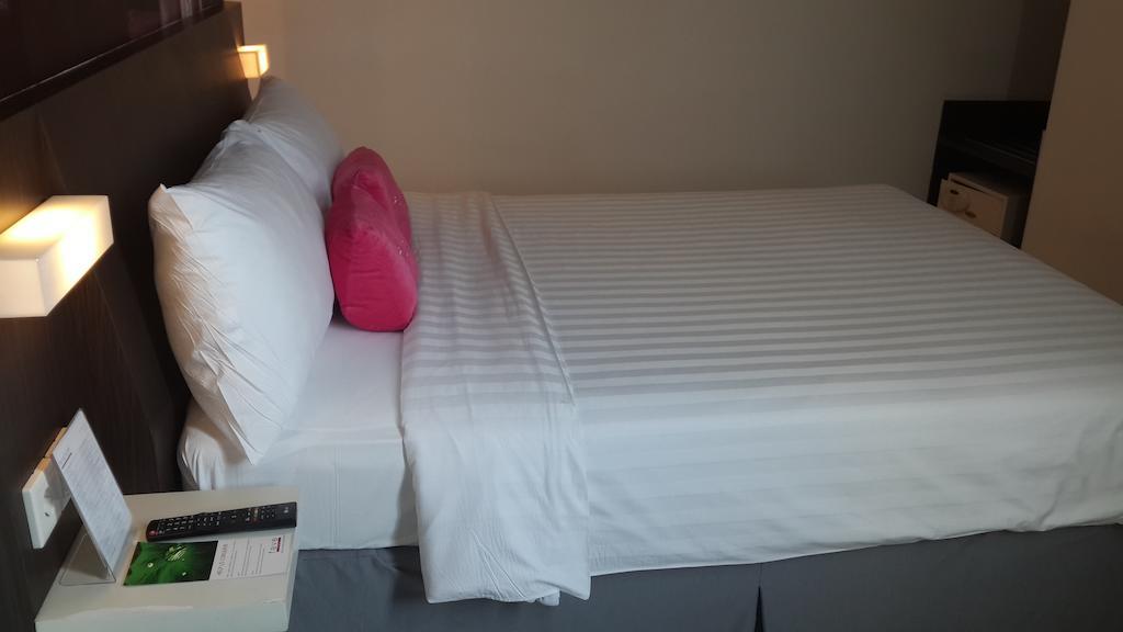 Favehotel Pluit Junction Jakarta Luaran gambar