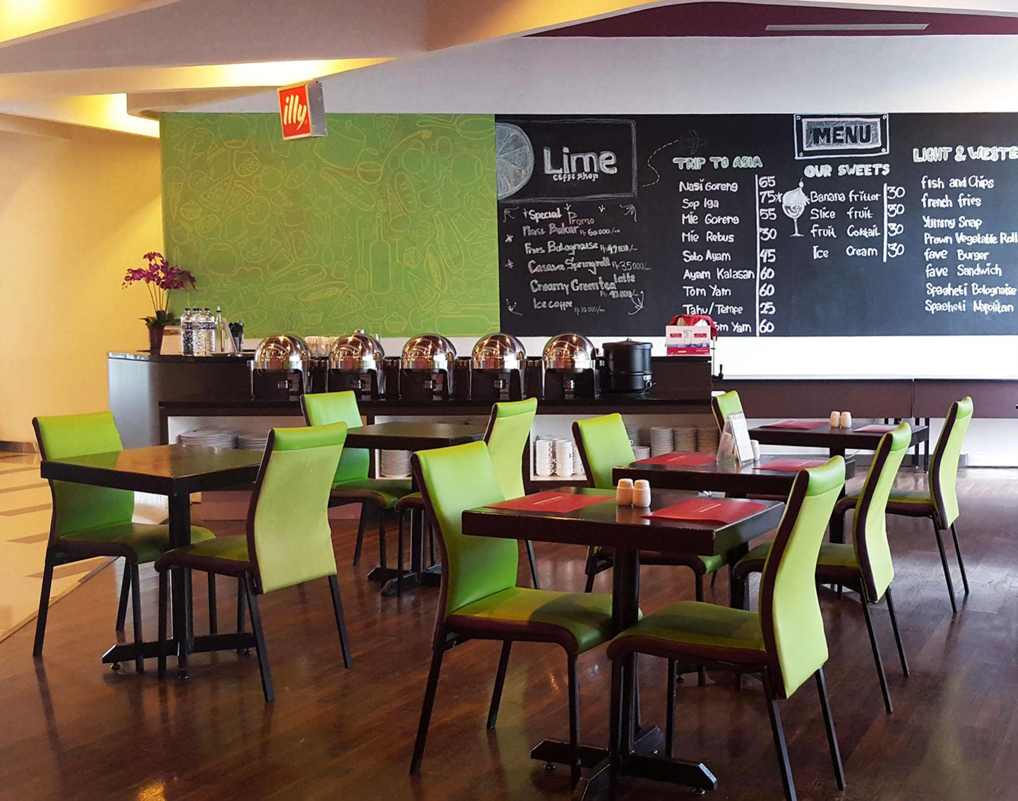 Favehotel Pluit Junction Jakarta Luaran gambar